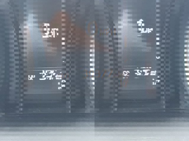 Used 2022 Toyota Camry LE image 12