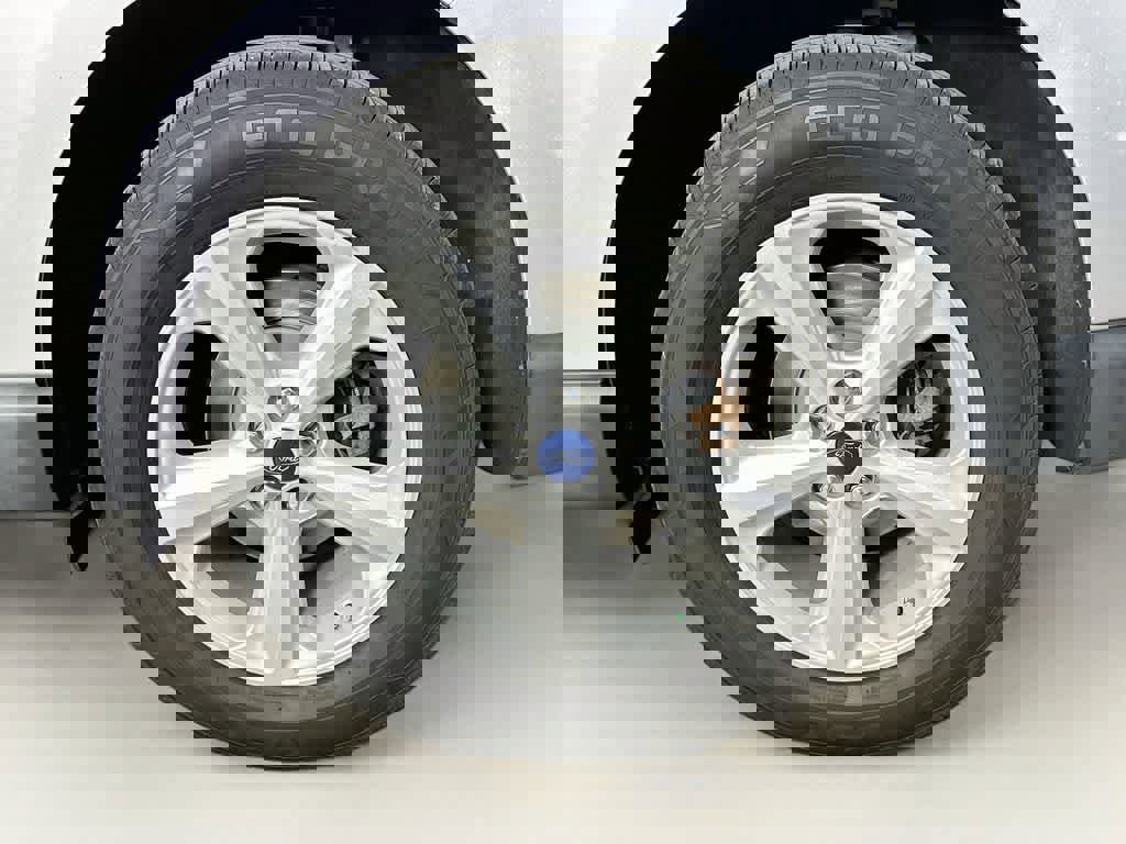 Certified 2019 Ford Edge SE FWD image 11