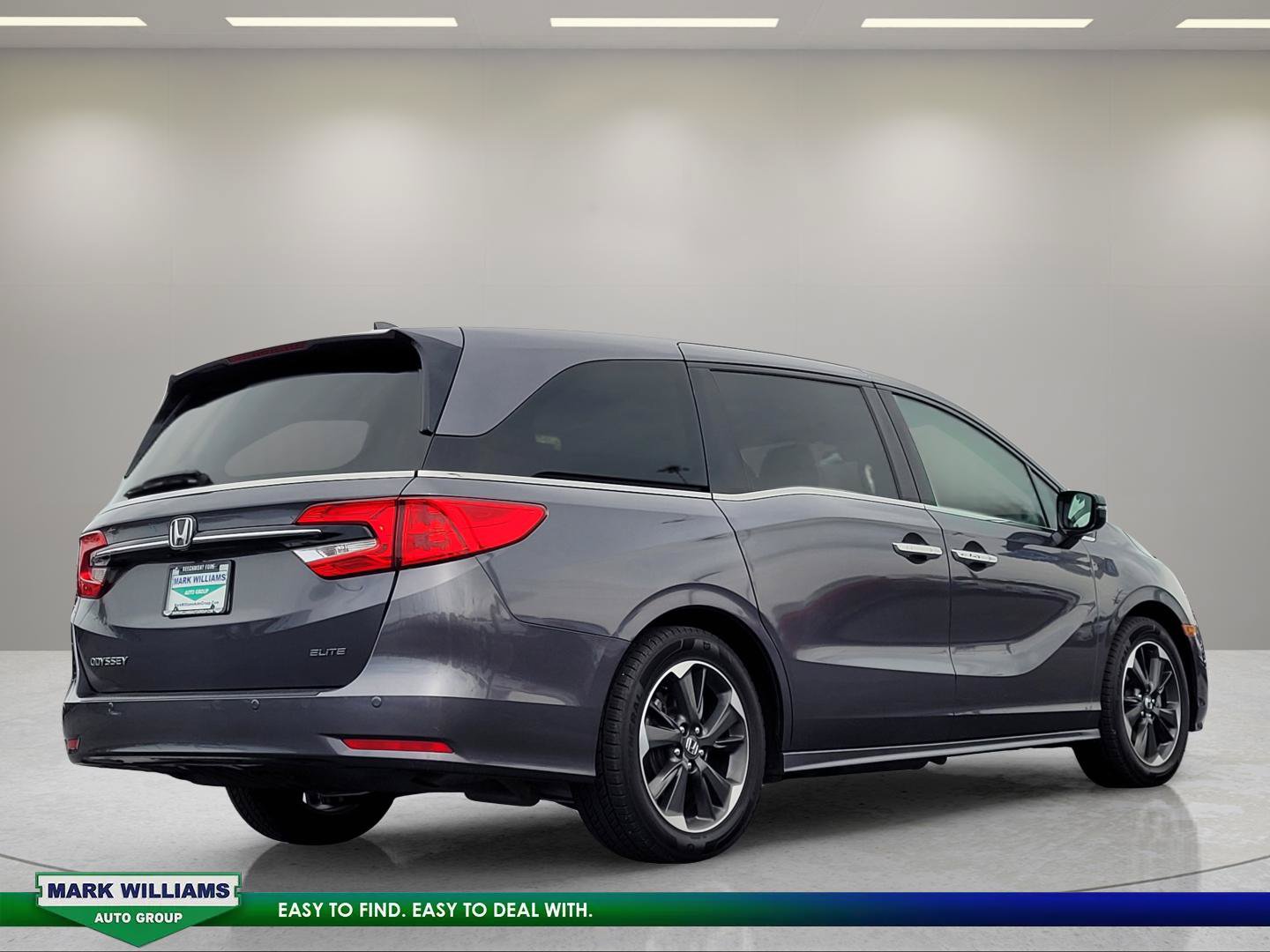 Used 2024 Honda Odyssey Elite image 4