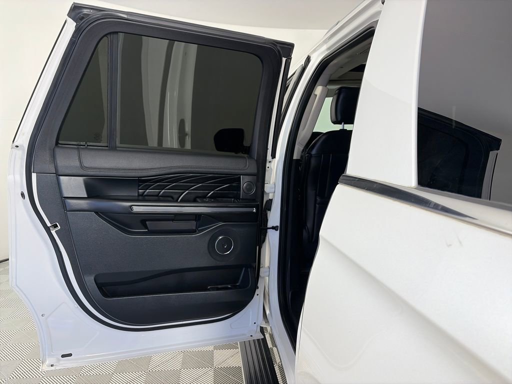 Certified 2019 Ford Expedition Max Platinum image 12