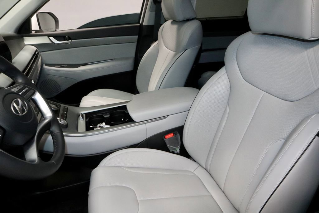Used 2025 Hyundai Palisade SEL FWD image 25