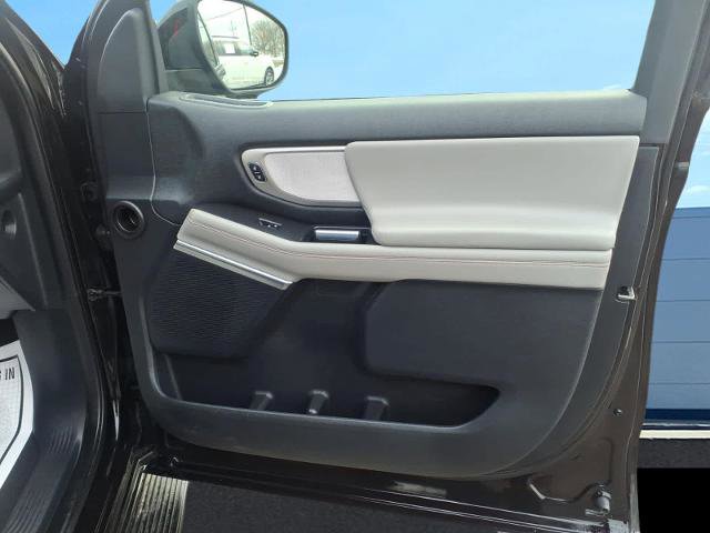 Certified 2025 Ford Expedition Max Active image 10