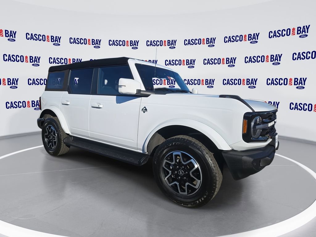 Certified 2025 Ford Bronco Outer Banks AWD/4WD image 1