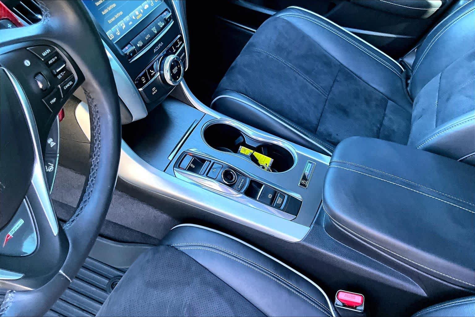 Used 2018 Acura TLX w/ Technology & A-SPEC Package FWD image 17
