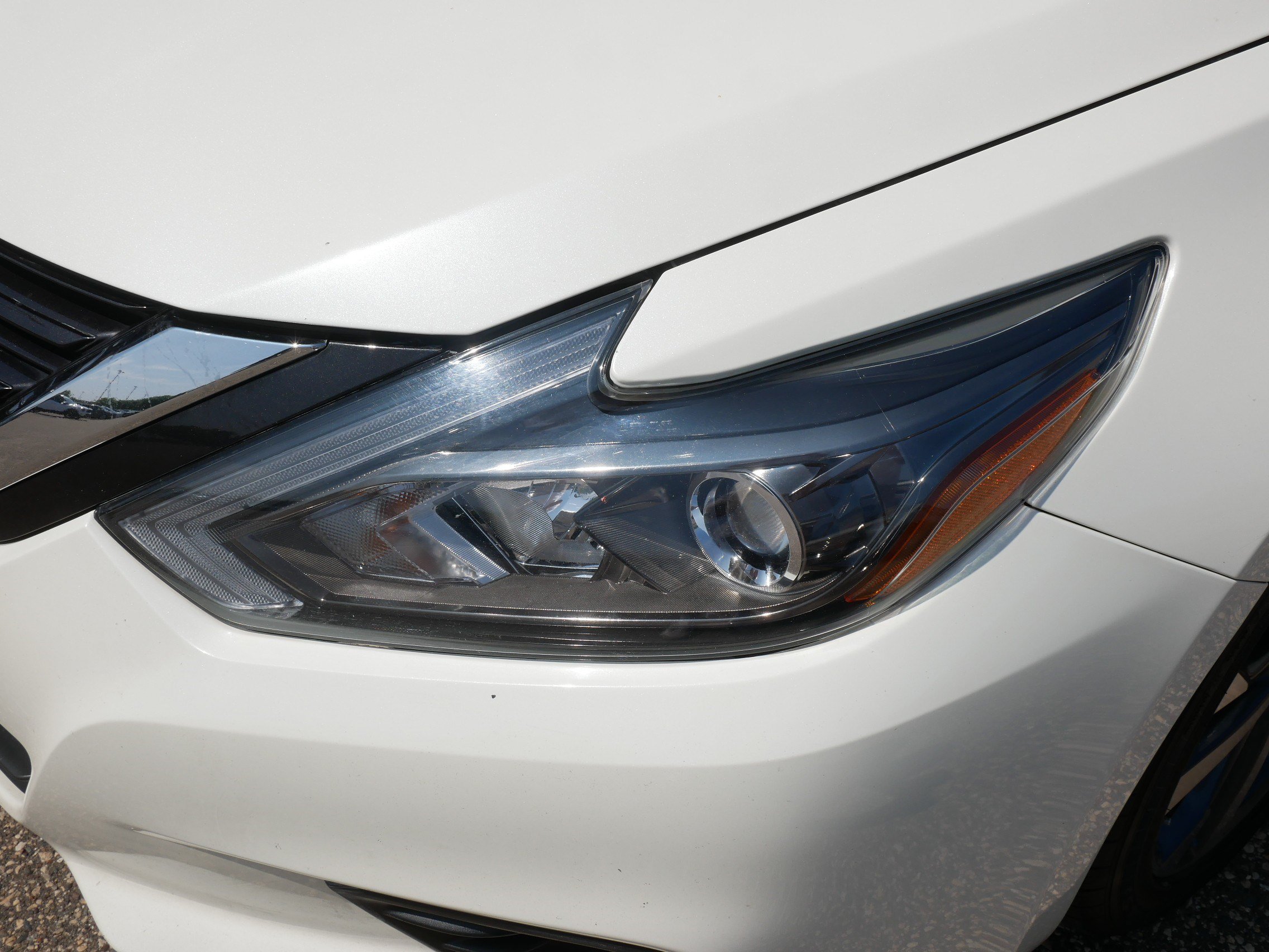 Used 2017 Nissan Altima 2.5 SR FWD image 16