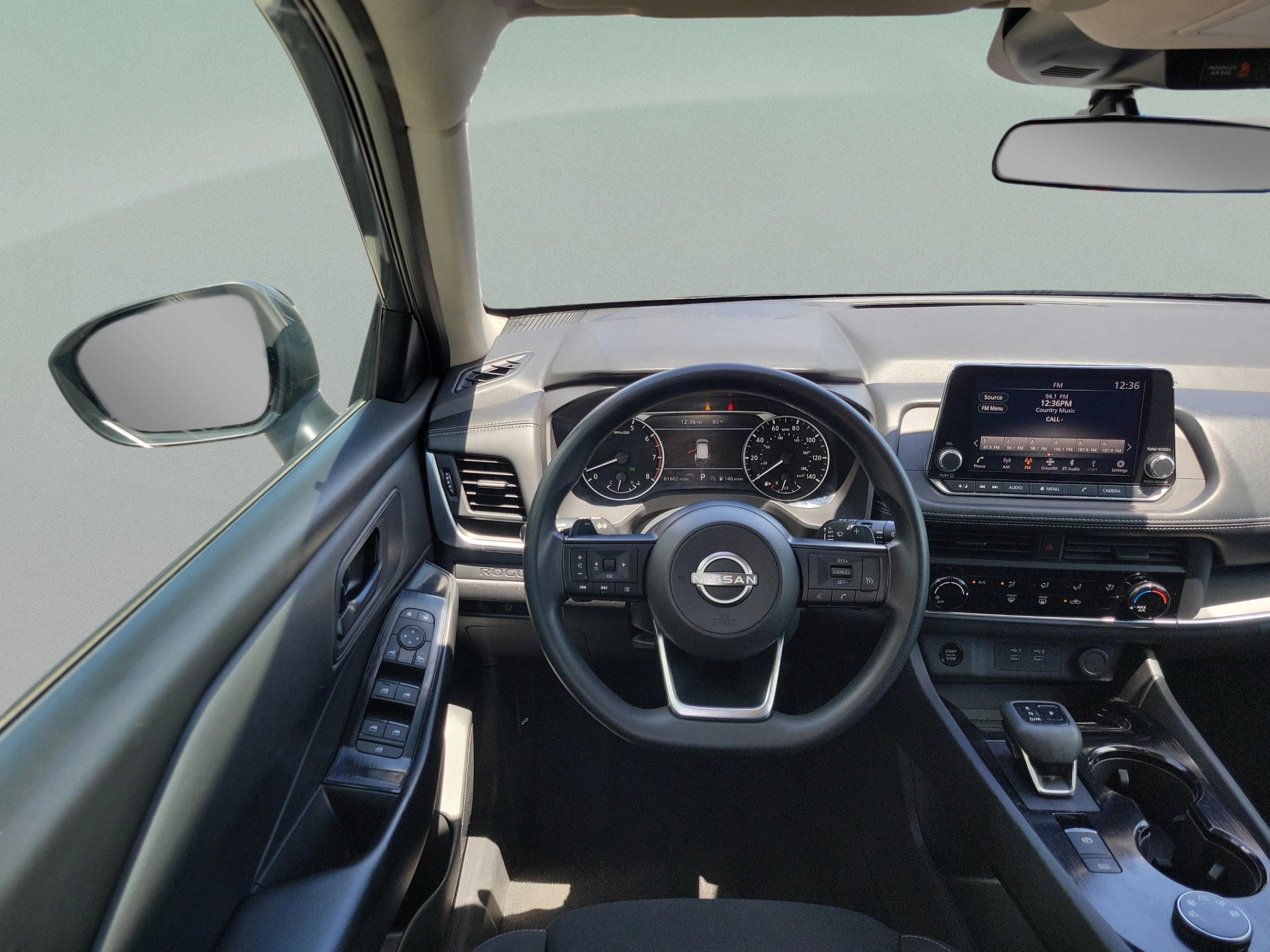 Used 2024 Nissan Rogue S AWD/4WD image 5
