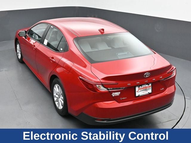 Used 2025 Toyota Camry LE FWD image 29