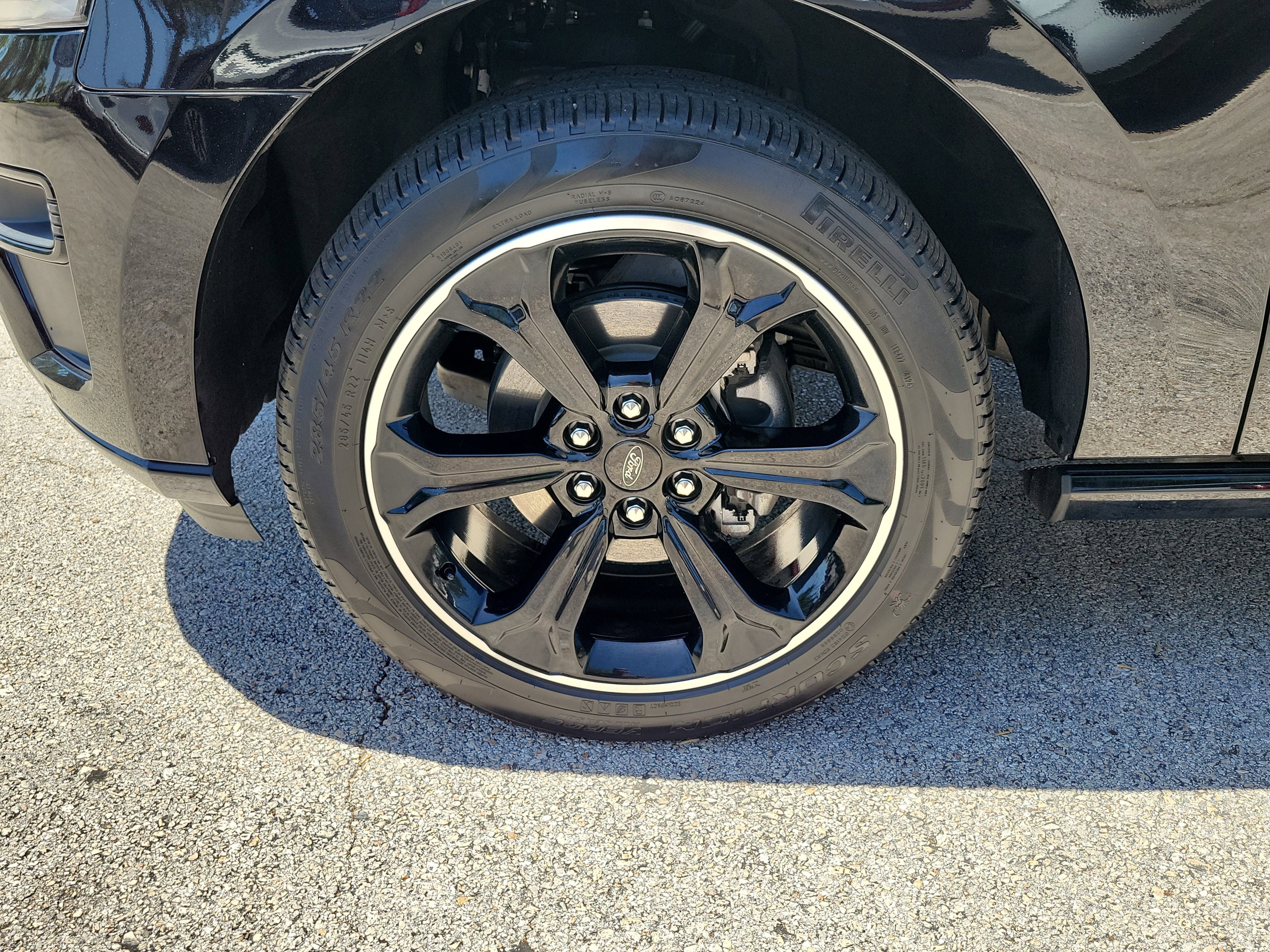 Certified 2024 Ford Expedition Limited RWD image 5
