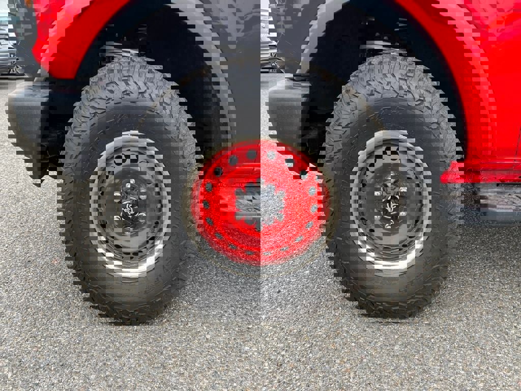 Certified 2022 Ford Bronco Base image 16