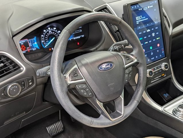 Certified 2024 Ford Edge SEL w/ Convenience Package AWD/4WD image 9