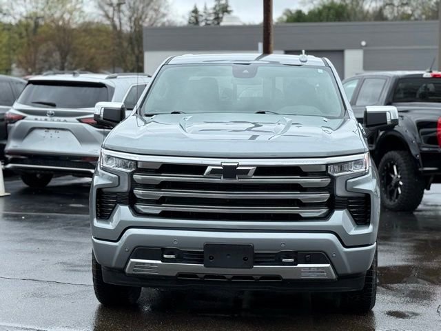 Used 2025 Chevrolet Silverado 1500 High Country AWD/4WD image 34
