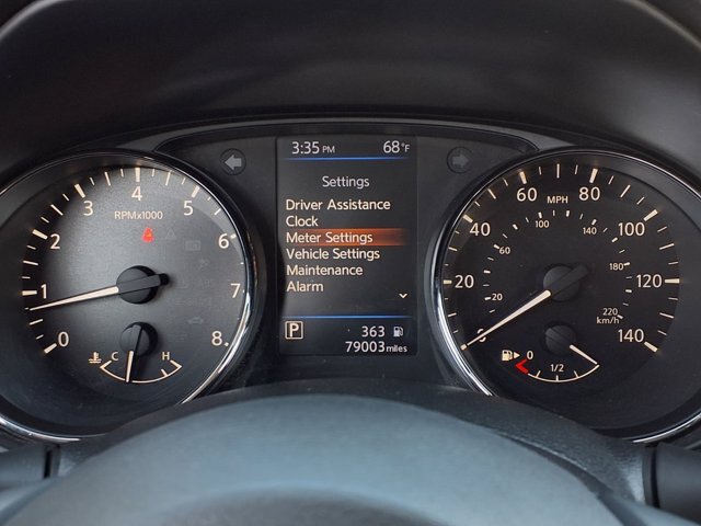 Used 2018 Nissan Rogue SV AWD/4WD image 14