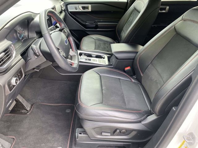 Certified 2023 Ford Explorer ST-Line w/ Class IV Trailer Tow Package image 18