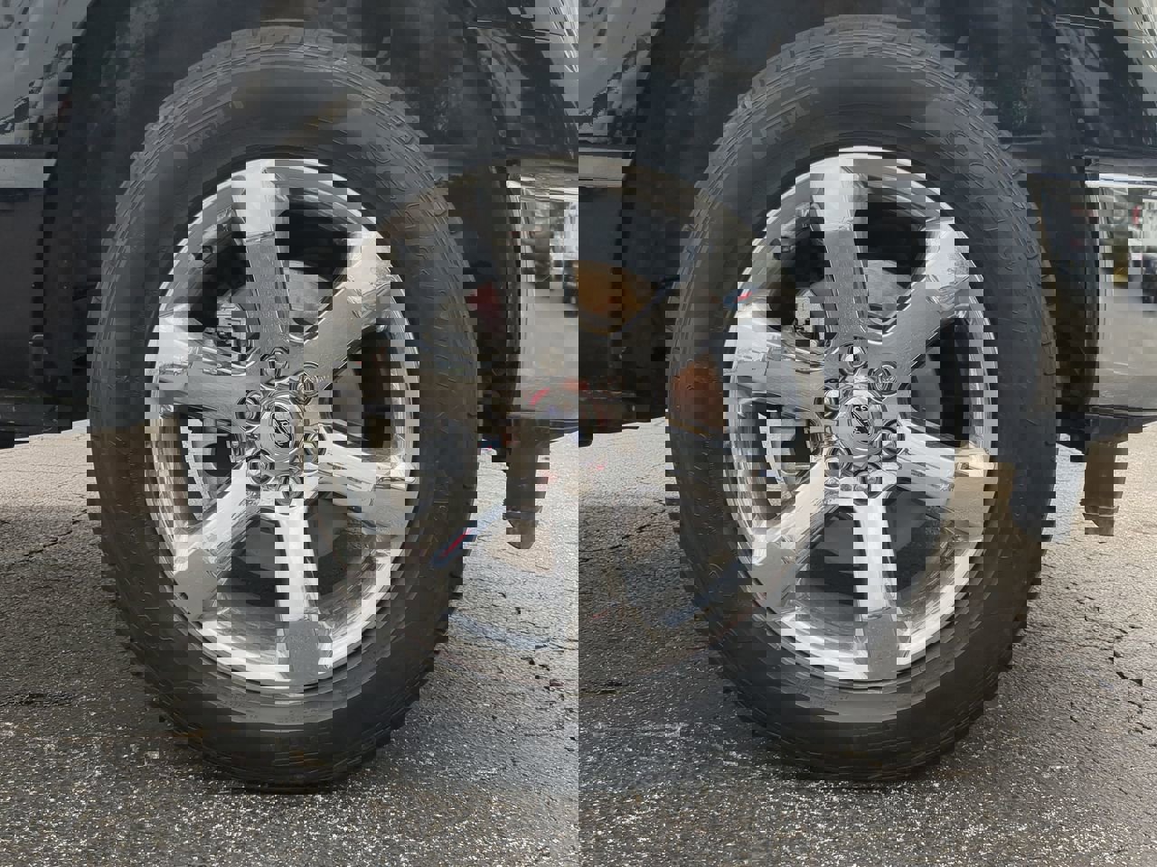 Certified 2023 Ford F150 Lariat w/ Equipment Group 502A High image 11