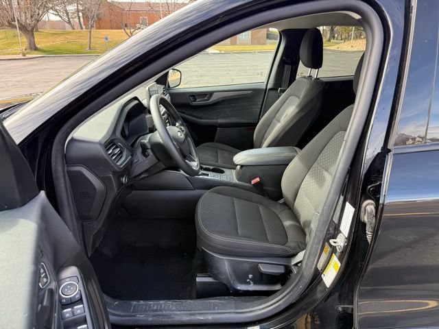 Certified 2025 Ford Escape Active AWD/4WD image 10