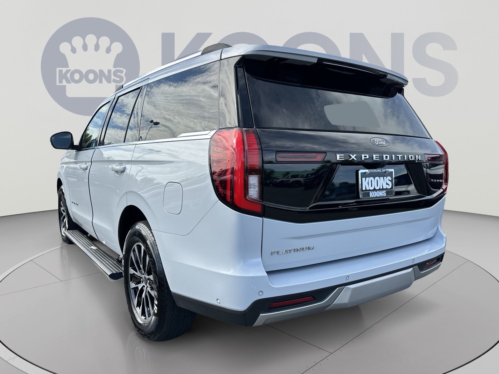 Certified 2025 Ford Expedition Platinum AWD/4WD image 8