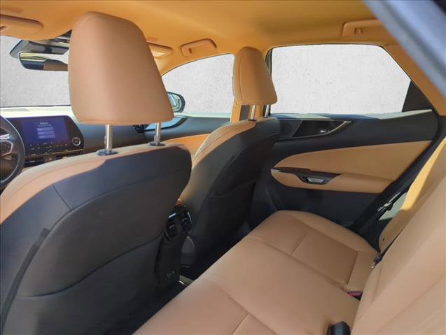 Used 2023 Lexus NX 250 FWD w/ Towing Package (2000 Lbs) image 18