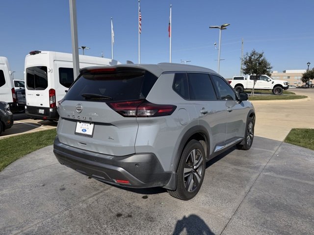 Used 2022 Nissan Rogue SL w/ SL Premium Package image 6