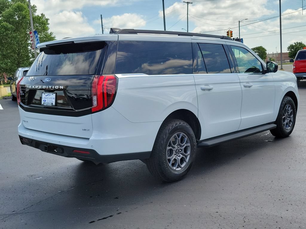 Certified 2025 Ford Expedition Max Active AWD/4WD image 3