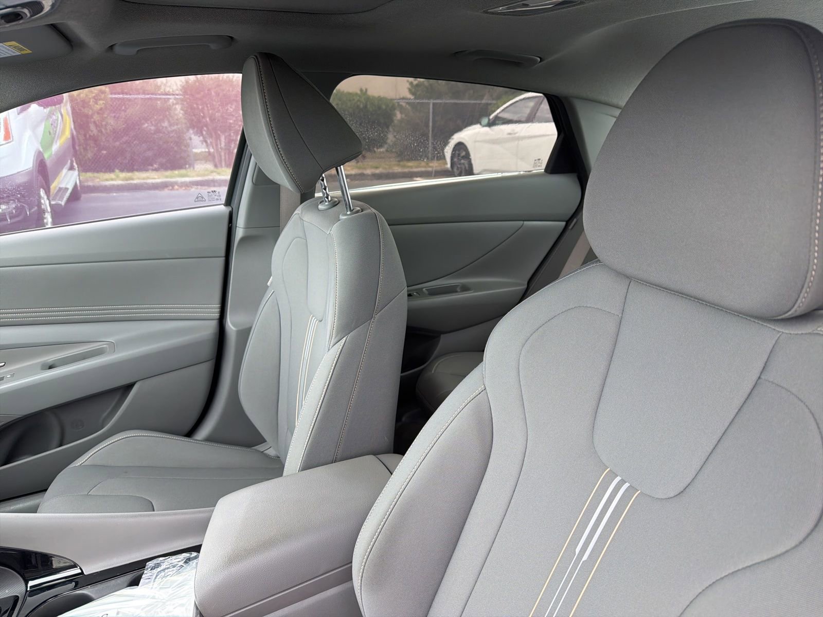 Used 2025 Hyundai Elantra SEL FWD image 22