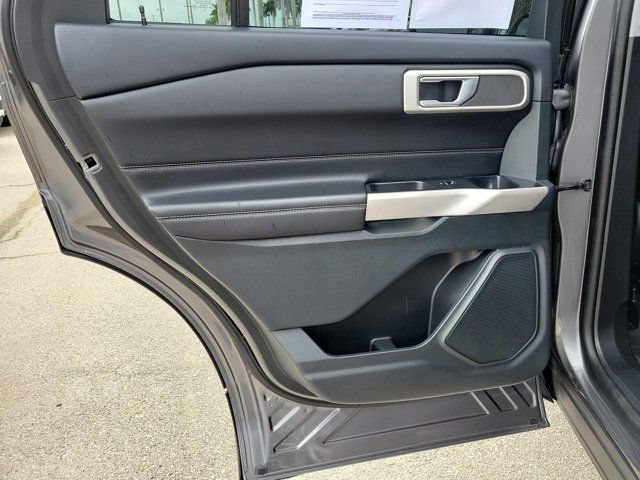 Certified 2023 Ford Explorer XLT w/ Equipment Group 202A RWD image 13