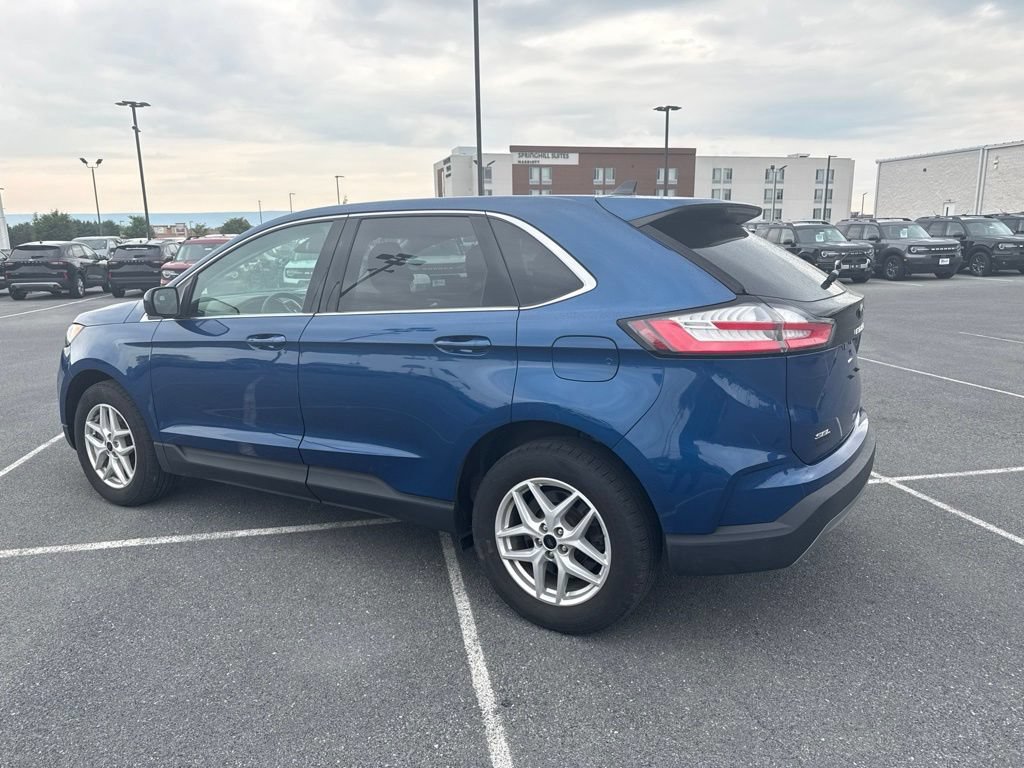 Certified 2023 Ford Edge SEL w/ Convenience Package AWD/4WD image 3