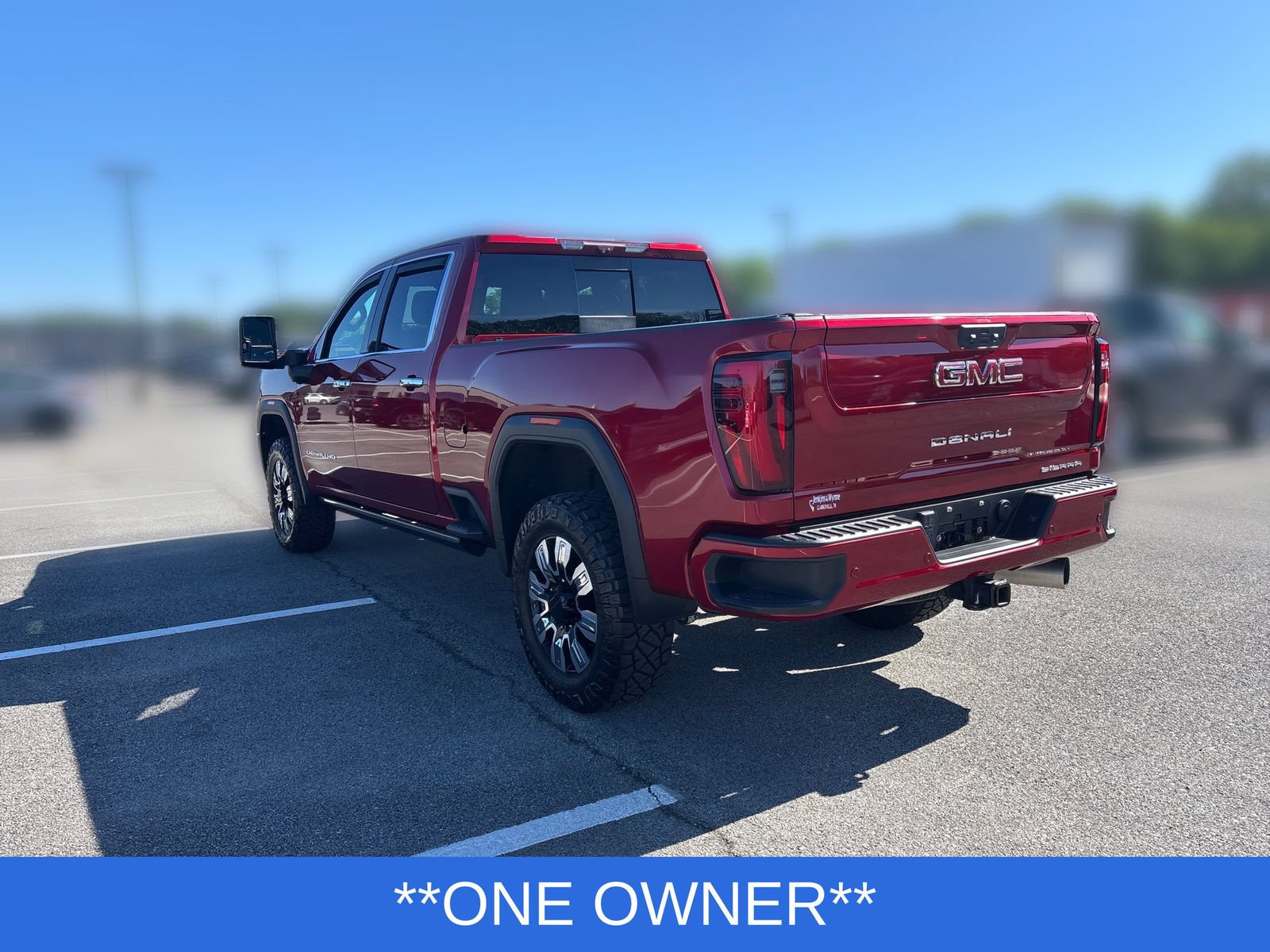 Used 2024 GMC Sierra 2500 Denali w/ Denali Reserve Package AWD/4WD image 3