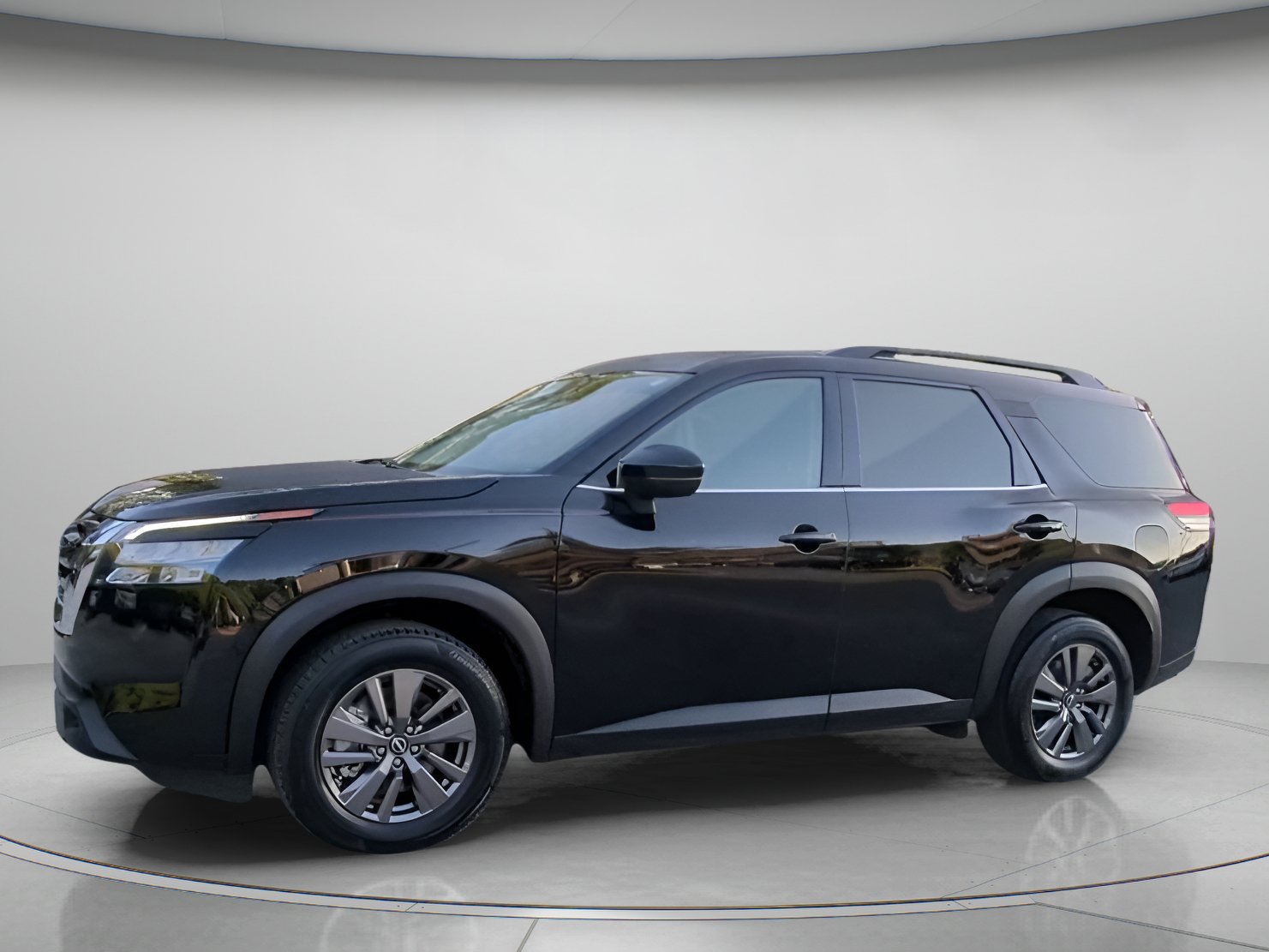 Used 2024 Nissan Pathfinder SV FWD image 14