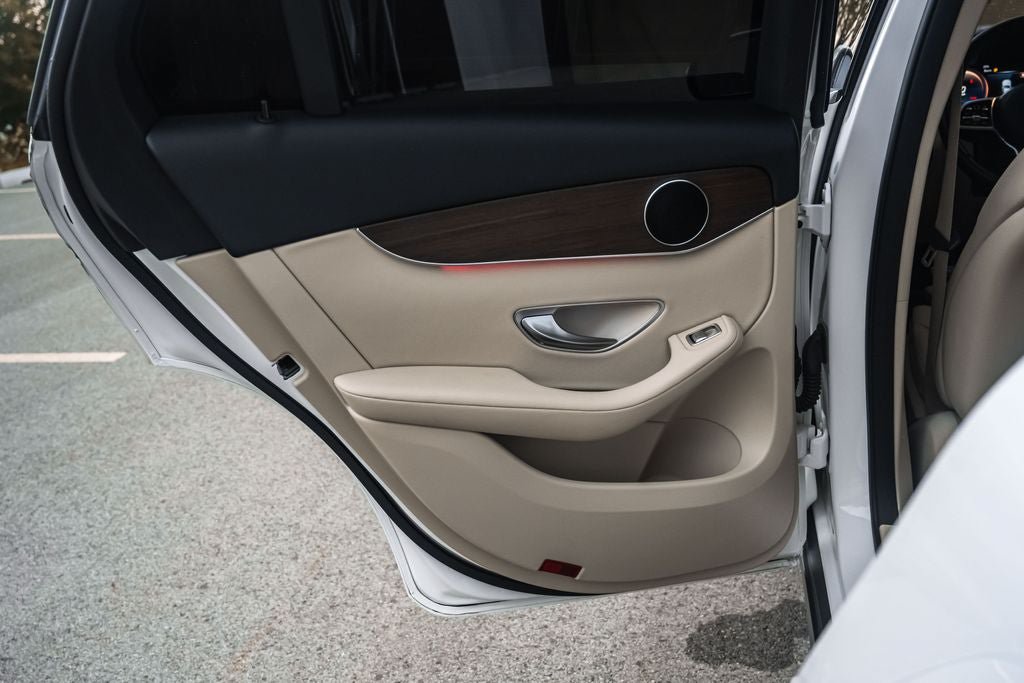 Used 2021 Mercedes-Benz GLC 300 4MATIC image 15