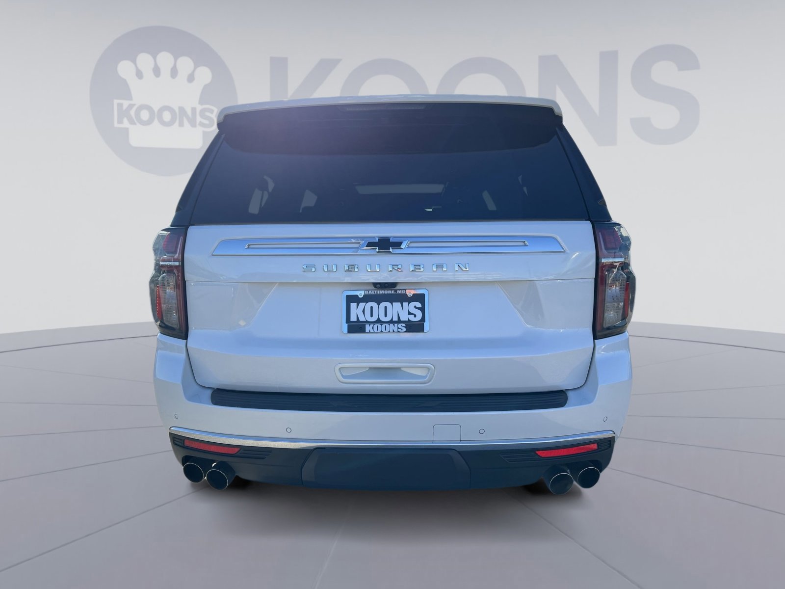 Used 2021 Chevrolet Suburban High Country w/ Premium Package image 3