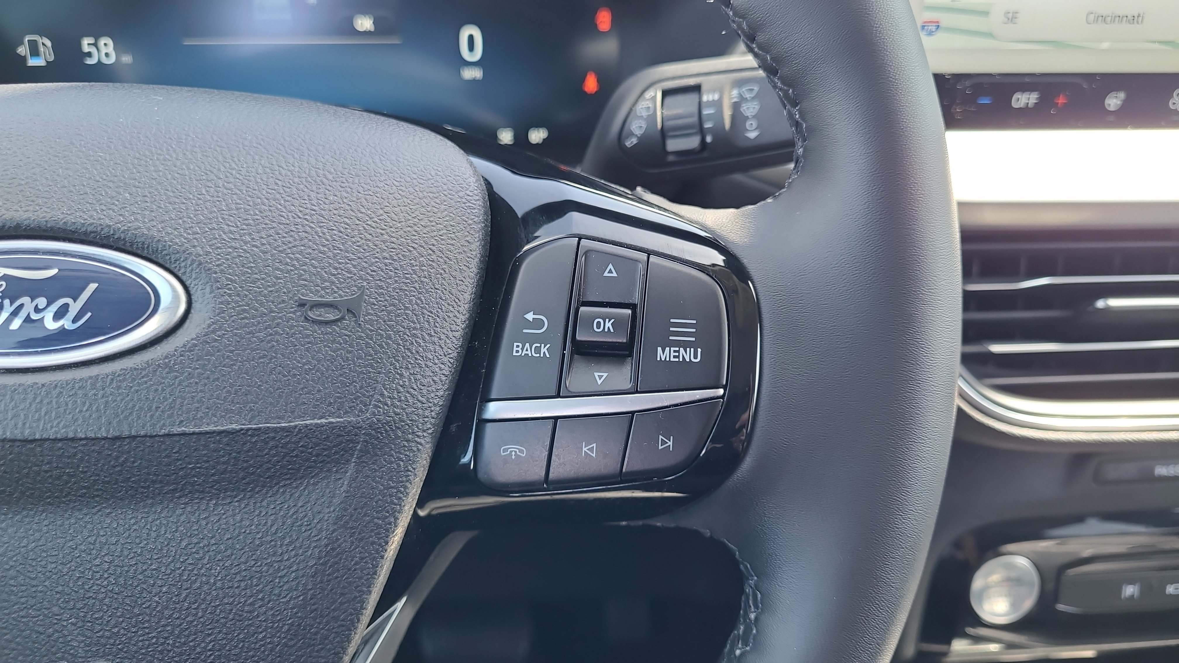 Certified 2023 Ford Escape Platinum AWD/4WD image 13