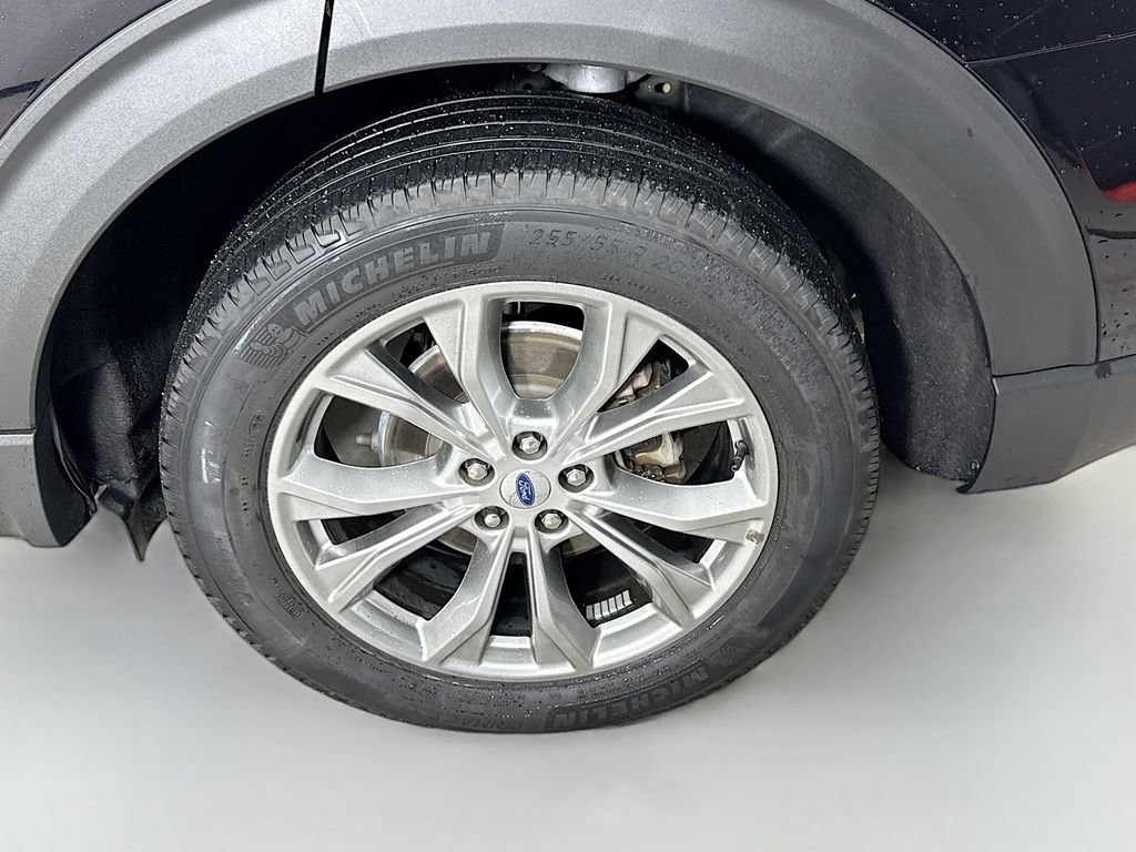 Certified 2022 Ford Explorer Limited w/ Equipment Group 301A image 34