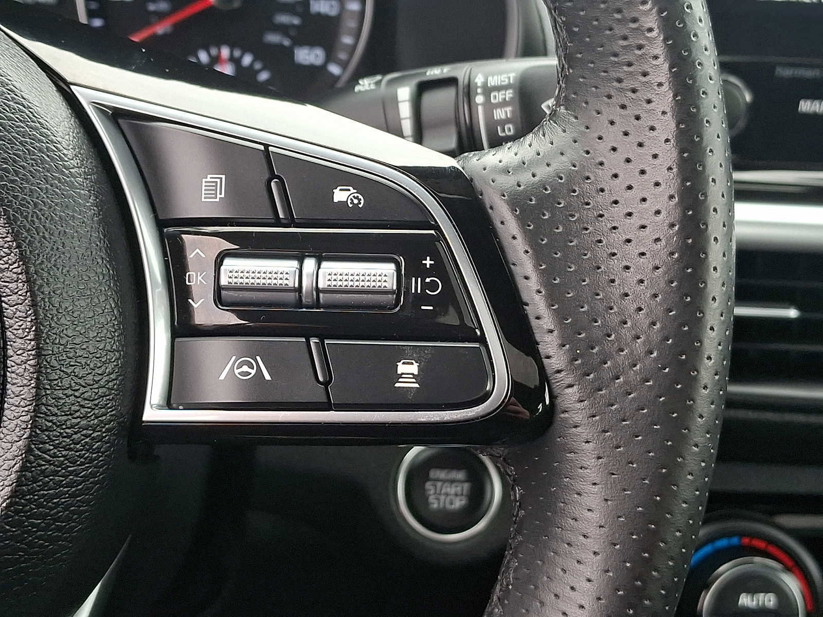 Used 2024 Kia Forte GT-Line w/ GT-Line Premium Package image 23