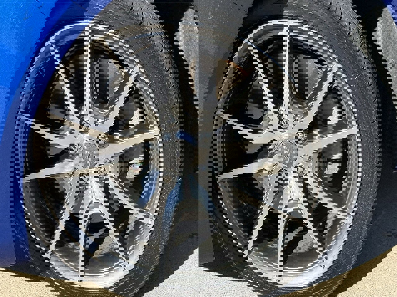 Used 2023 Genesis G70 3.3T image 10