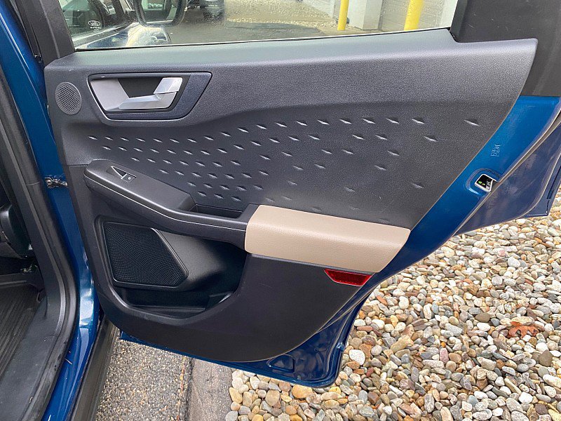 Certified 2020 Ford Escape Titanium w/ Titanium Premium Package 2.0 image 37