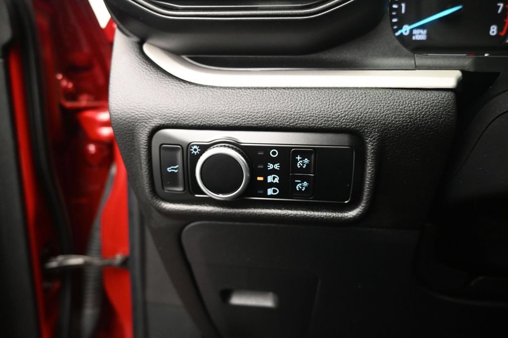 Certified 2023 Ford Explorer XLT RWD image 12