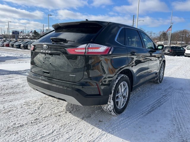 Certified 2023 Ford Edge SEL image 2
