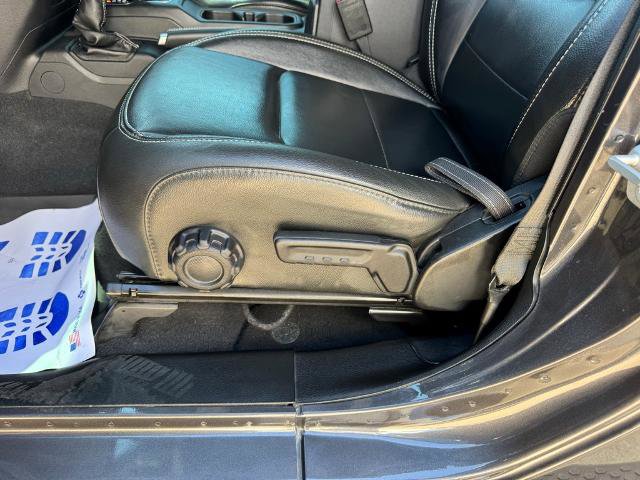 Used 2022 Jeep Wrangler Unlimited Sahara w/ Cold Weather Group image 13