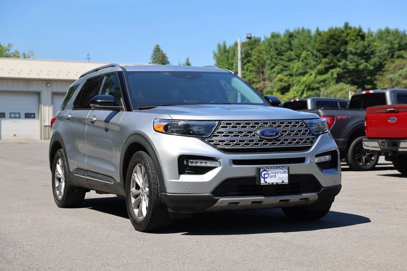 Certified 2023 Ford Explorer Limited w/ Limited Technology Package AWD/4WD image 3