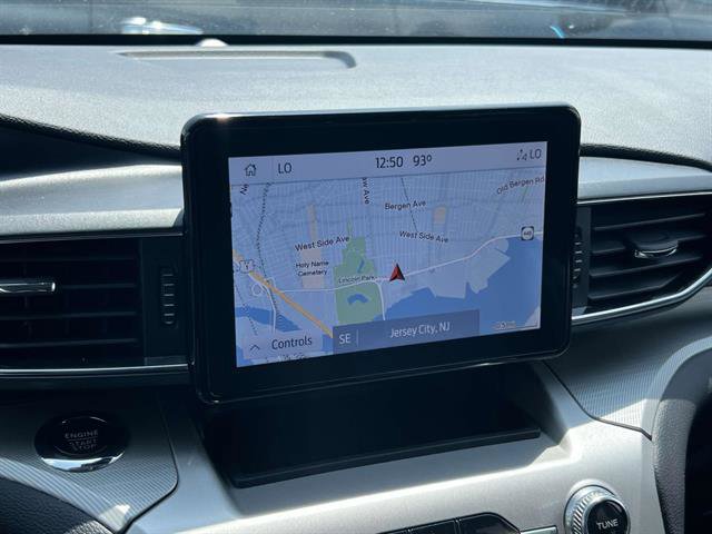 Certified 2022 Ford Explorer XLT w/ Equipment Group 202A image 37