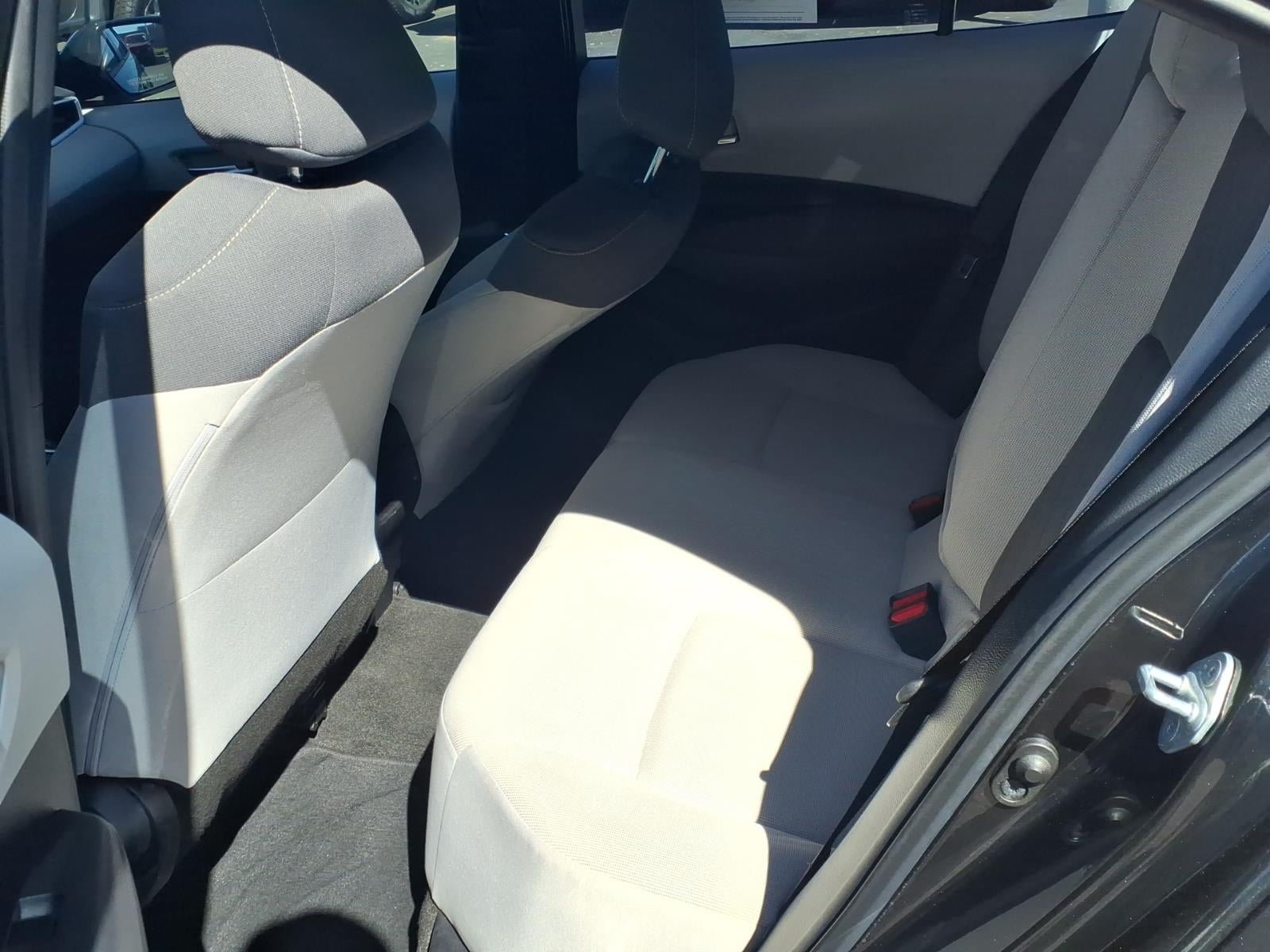 Used 2020 Toyota Corolla LE w/ Carpet Mat Package (TMS) FWD image 16