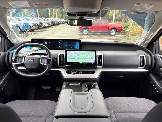 Certified 2025 Ford Expedition Max Active RWD image 7