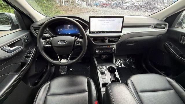 Certified 2024 Ford Escape Platinum AWD/4WD image 25