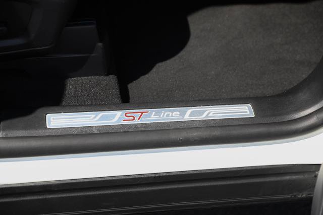 Certified 2025 Ford Explorer ST-Line w/ ST-Line Street Pack AWD/4WD image 35