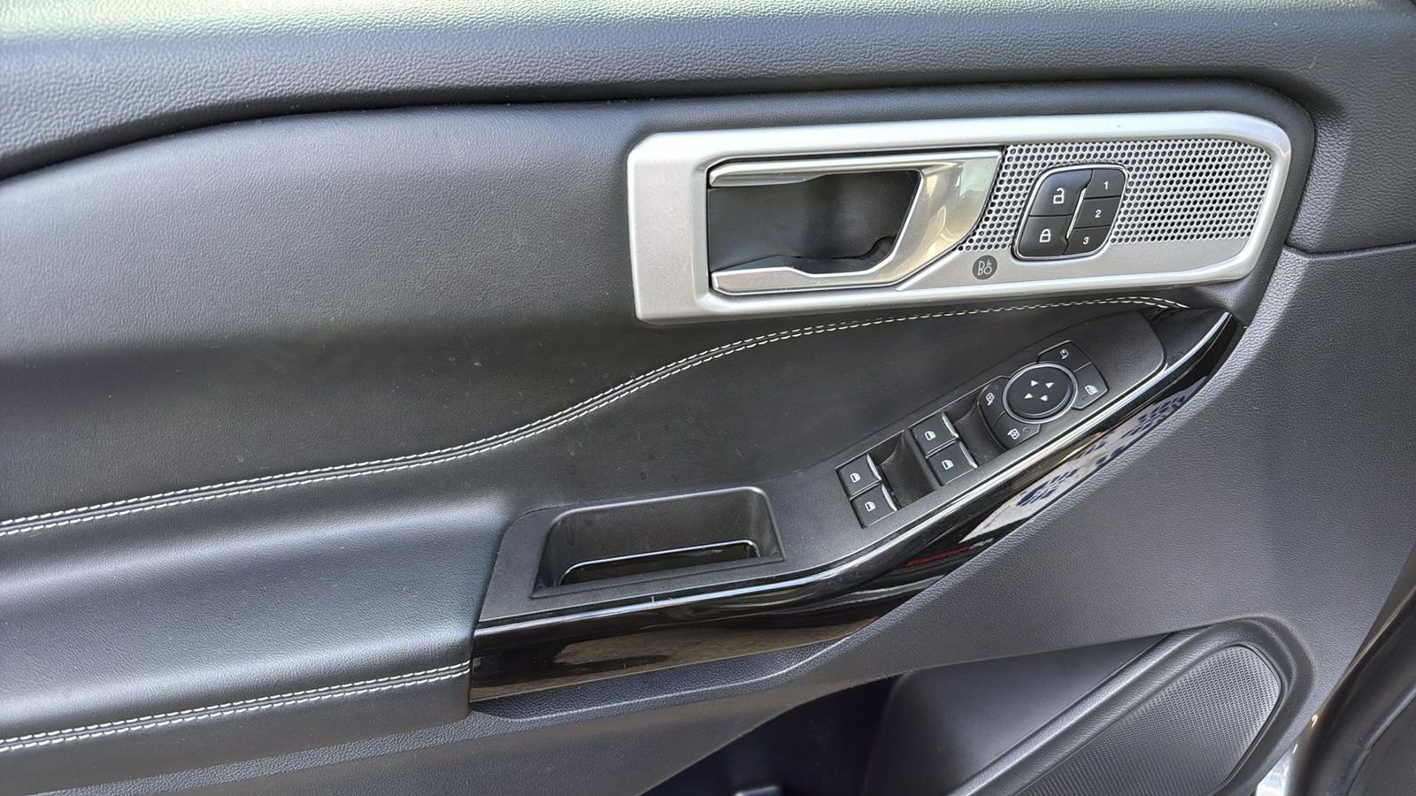 Certified 2022 Ford Explorer ST w/ Equipment Group 401A image 11