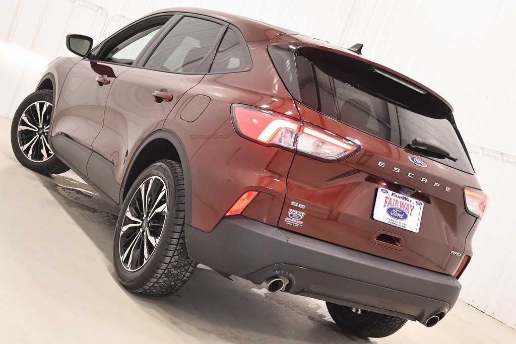 Certified 2021 Ford Escape SE w/ SE Sport Appearance Package image 33