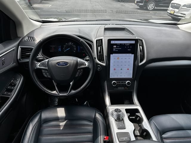 Certified 2022 Ford Edge SEL w/ Sport Appearance Package AWD/4WD image 13