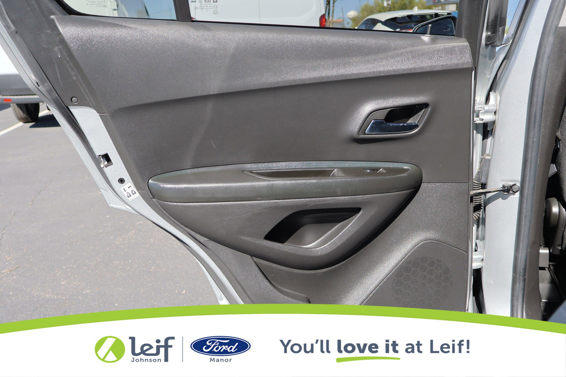 Used 2022 Chevrolet Trax LS w/ Tint and Cruise Package image 24