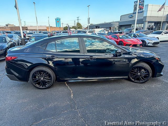 Used 2026 Toyota Camry SE FWD image 11