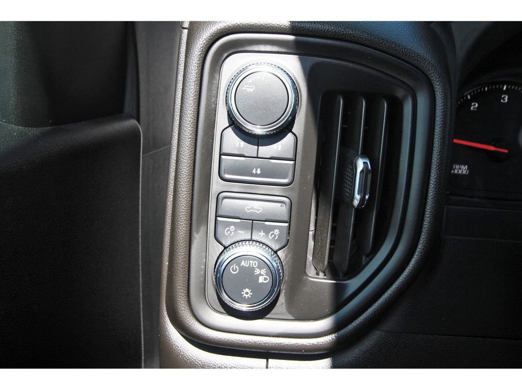 Used 2024 GMC Sierra 3500 Pro image 22